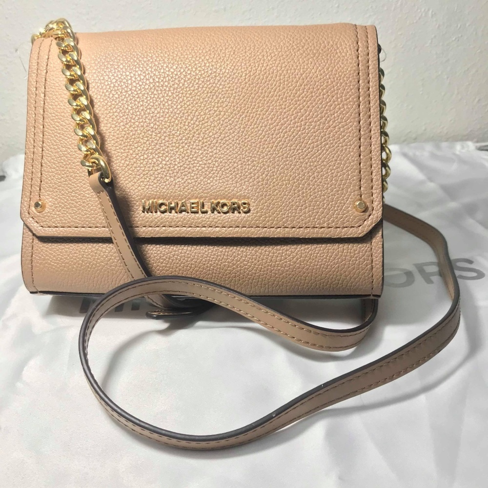BRAND NEW Michael Kors hayes crossbody - Picture 1 of 4